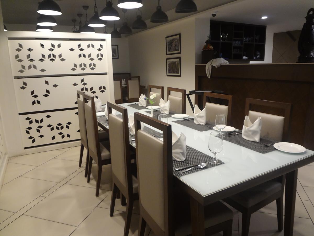 Comfort Inn Donil Vadodara Extérieur photo
